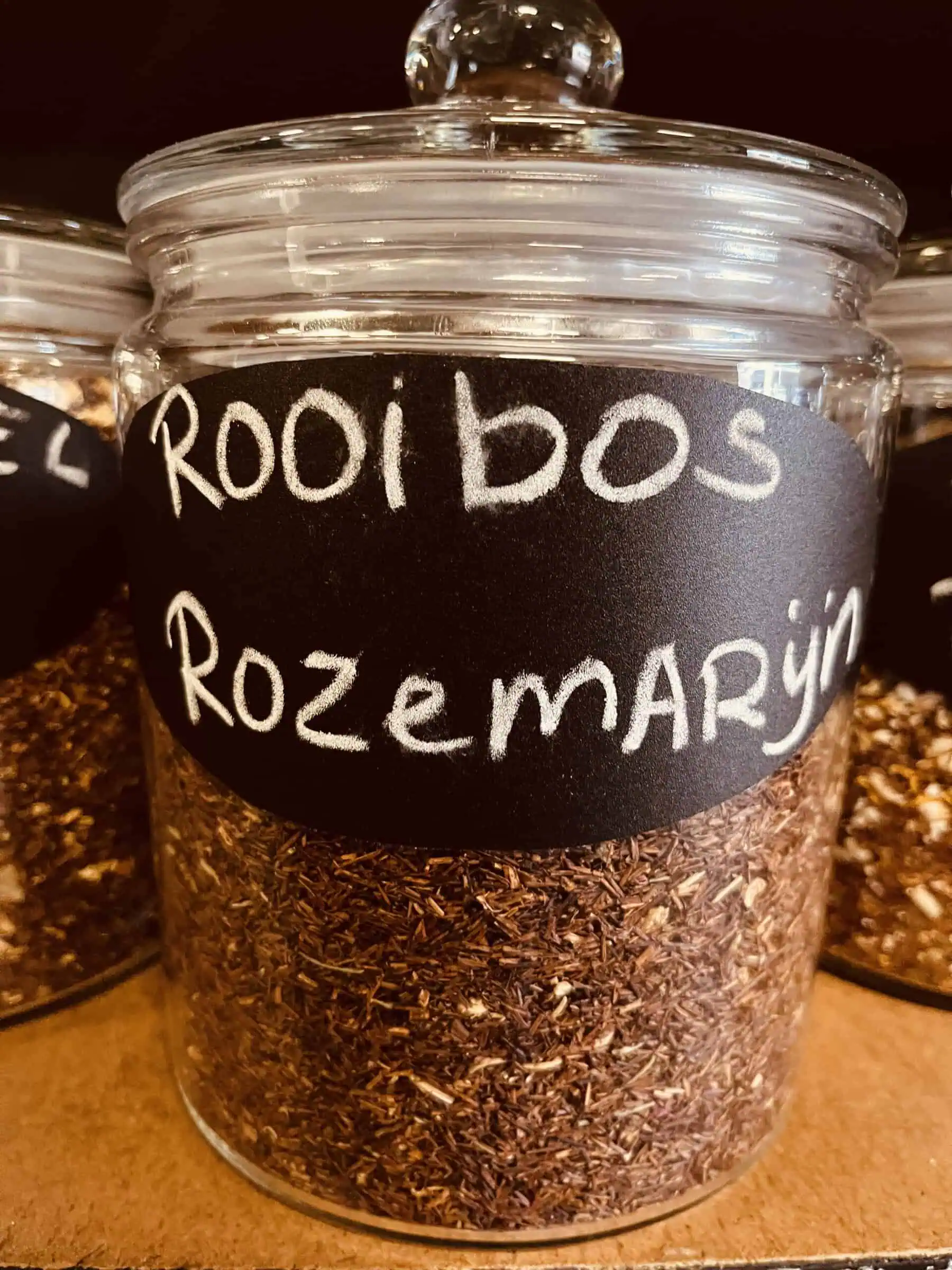 rooibos rozemarijn Rooibos rozemarijn thee per ons - Afbeelding 1